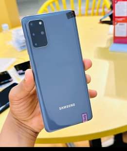 A picture of SAMSUNG GALAXY S20 PLUS