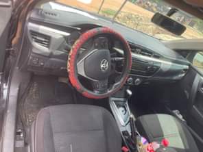 A picture of Toyota corolla 2015 model for Sale Engine top gasket change