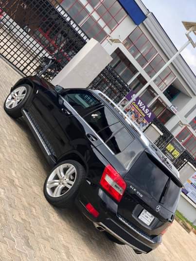A picture of FOR SALE FEW MONTHS USED MERCEDES BENZ GLK KEYLESS 2012