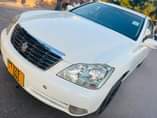 A picture of TOYOTA CROWN ROYAL NAIUZA MIL 8 8 0743435416