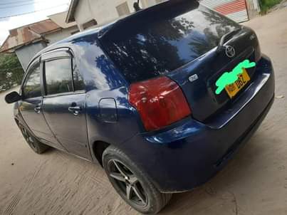 A picture of TOYOTA RUNNEX