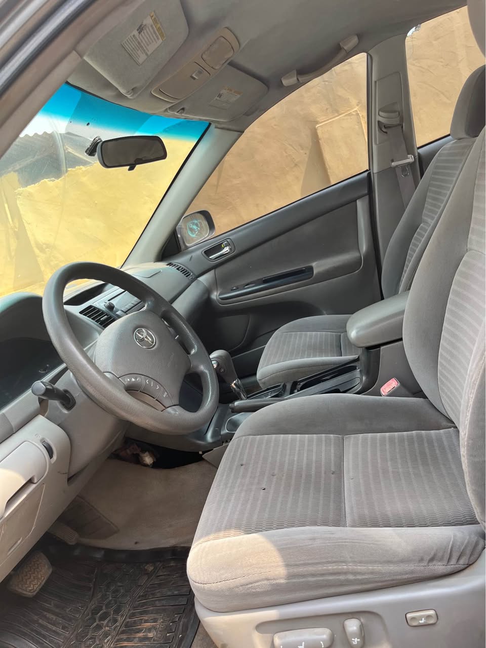 A picture of TOYOTA CAMRY 2006