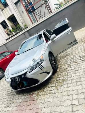 A picture of Some months used 2011 ES 350 with 2022 facelifted STILL