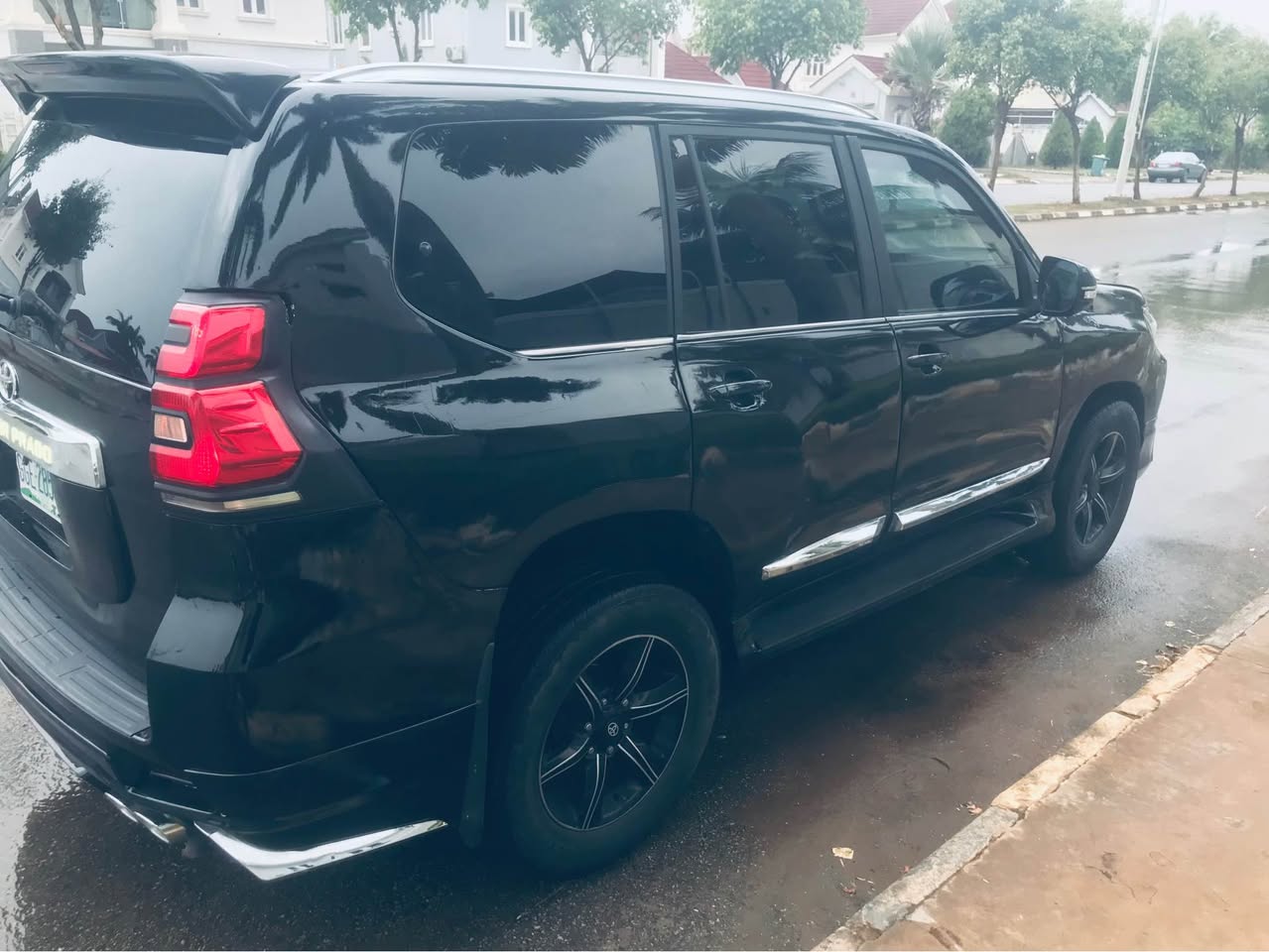 A picture of UPGRADED GX 470