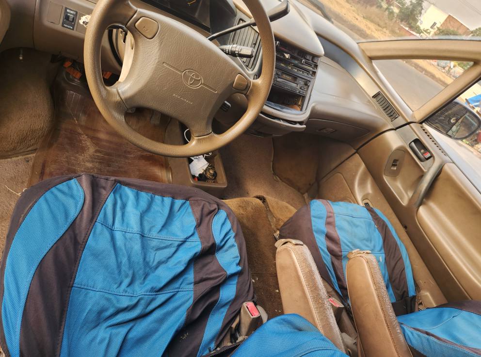 A picture of Toyota previa firstbody automatic in ilorin