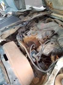 A picture of 2003 Mazda E2000 4
