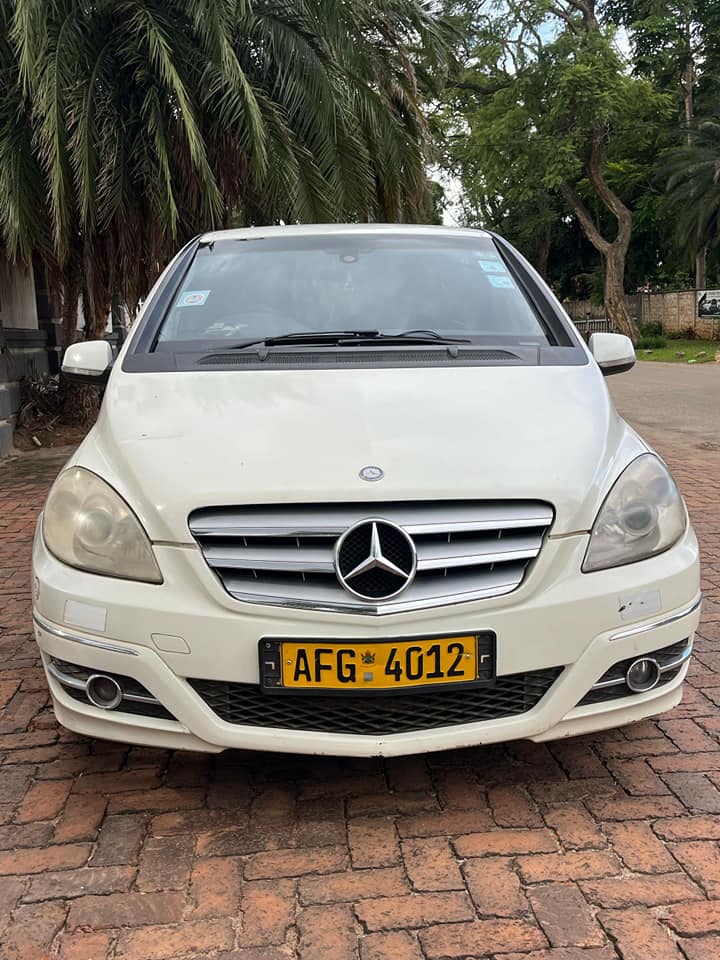 classifieds/cars mercedes