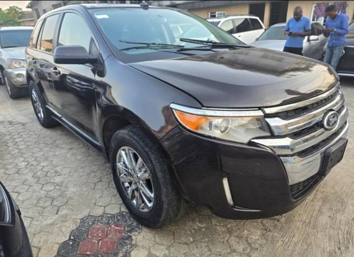 A picture of Iwaya yaba DISTRESS DISTRESS 2013 FORD EDGE