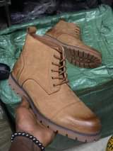 A picture of Boot shoes