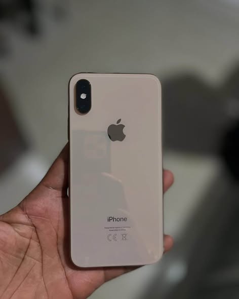 A picture of Iphone XS