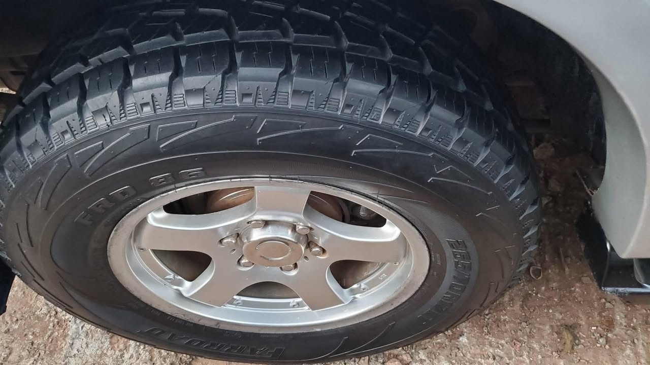 A picture of 2001 Toyota 2001