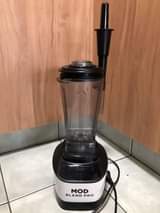 A picture of TUMELETA COMMERCIAL BLENDER KUBWA . Ukinunua unapatana Jagi mbili. Hizi