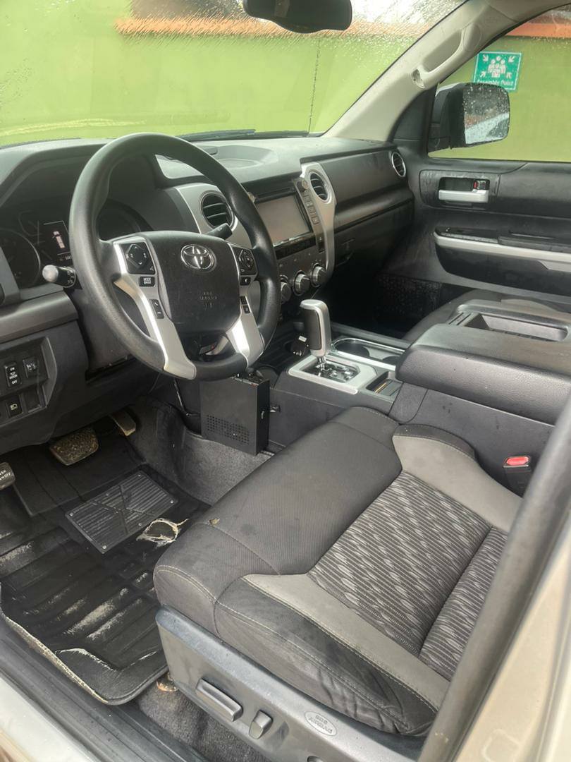 A picture of Toyota tundra