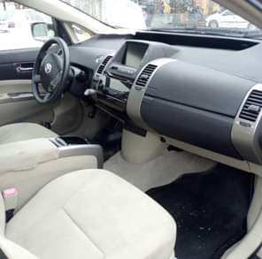 A picture of Buy and drive direct tokumbo Toyota Prius hybrid 2006 model