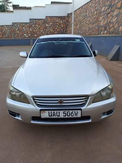 A picture of 2000 Toyota Alteeza 0702057335