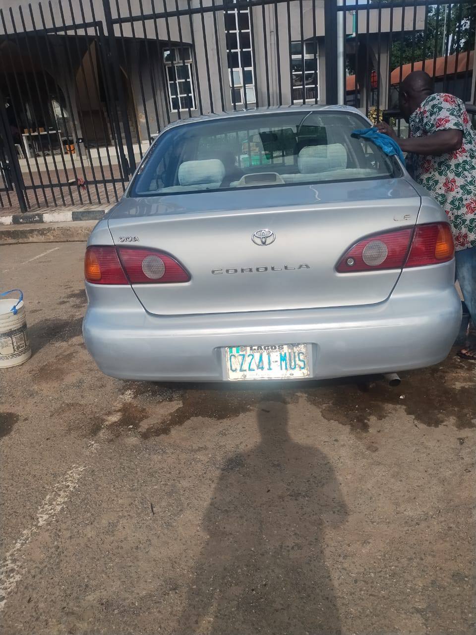 A picture of Toyota corolla 02