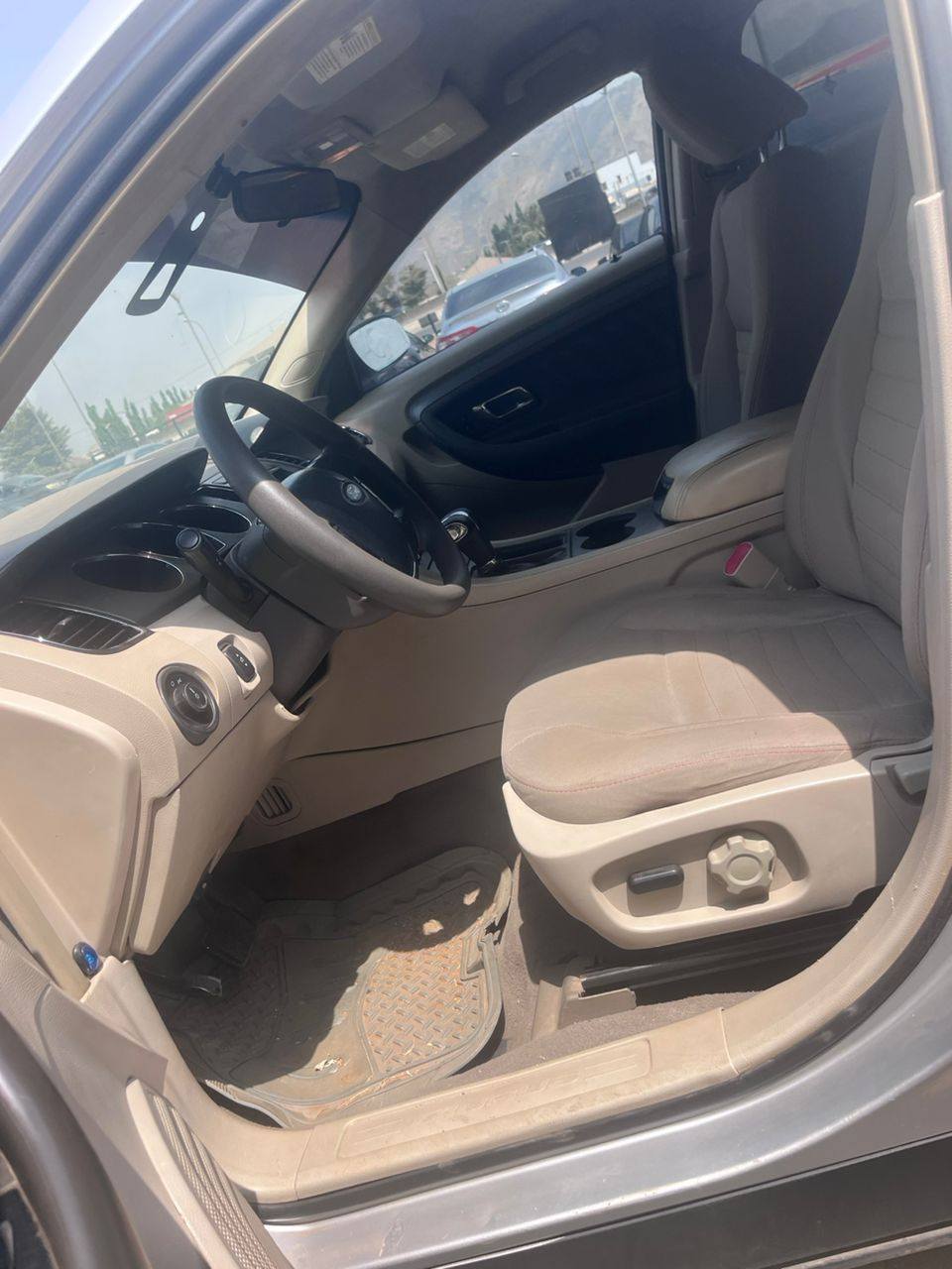 A picture of FORD TAURUS 2010 Nigerian USED KEYLESS PRICE 4M To owner