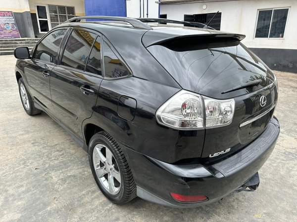 A picture of Foreign used 2006 07 Lexus RX 350 fresh from sea