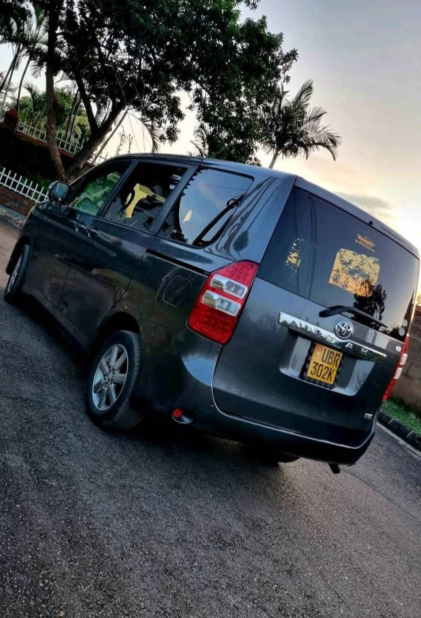 A picture of NOAH 2012 Black interior 7 seater 0775317314 Call WhatsApp