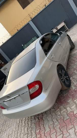 A picture of Toyota Camry LE 2004