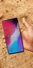 A picture of samsung s10