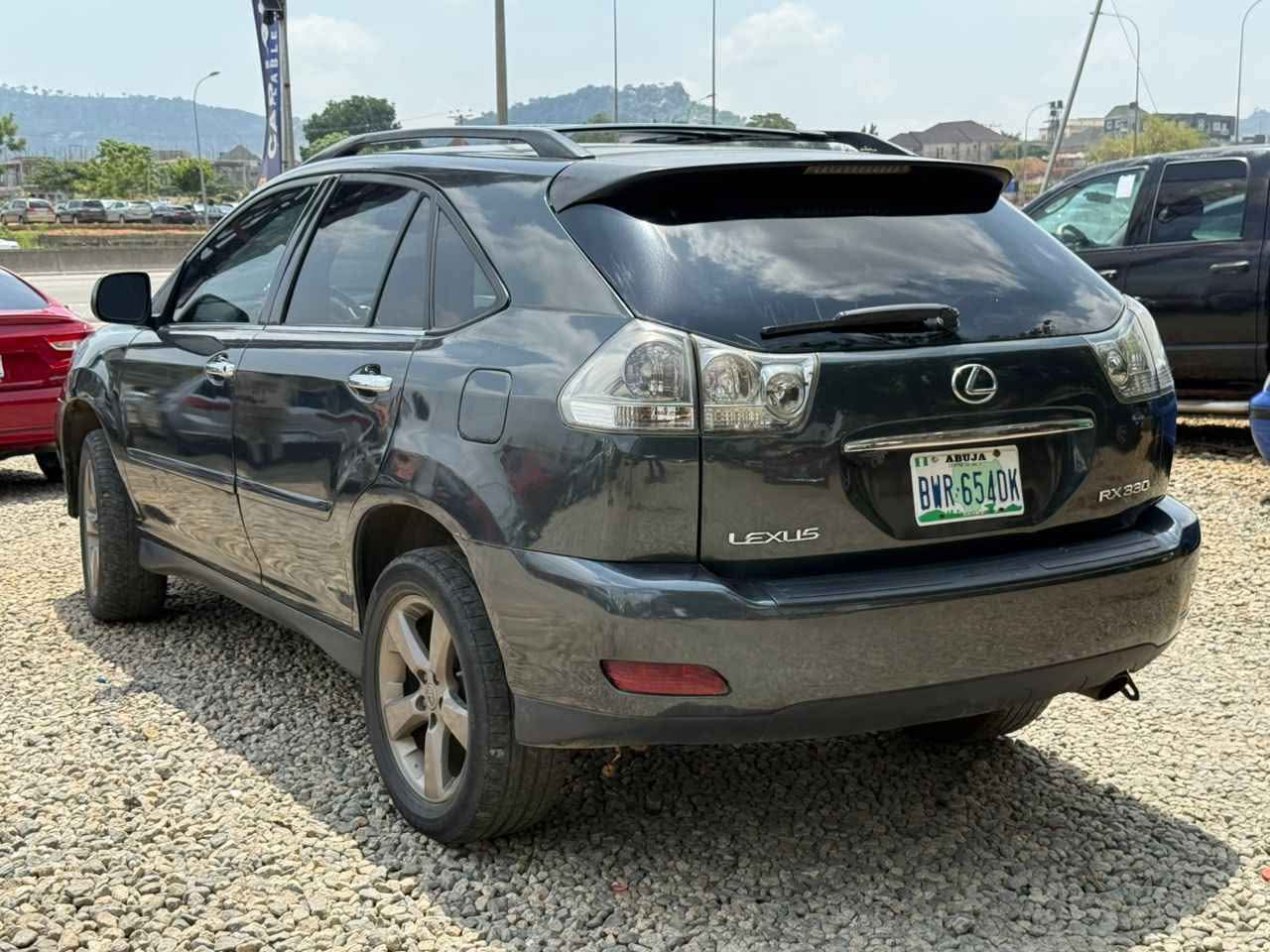 A picture of SUPER CLEAN AND SHARP LEXEUS RX 330 2005 MODEL WITH