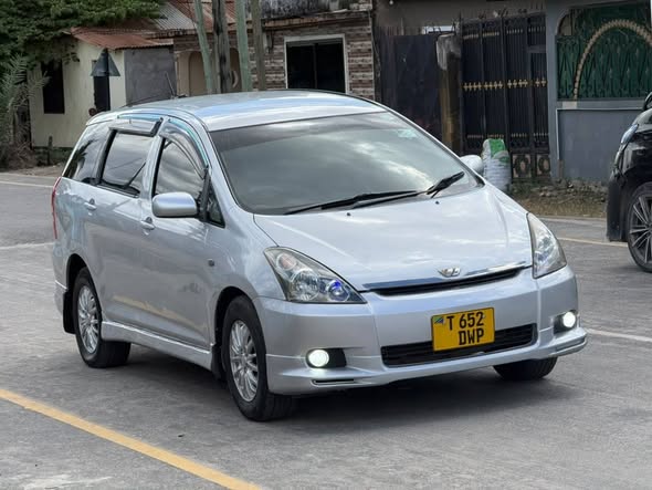 A picture of TOYOTA WISH