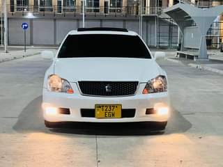 A picture of Crown Recently registered Sunroof