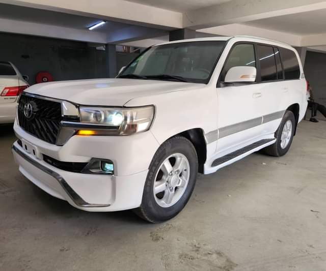 A picture of 20052021 LANDCRUISER