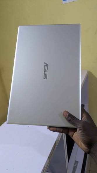 A picture of Asus Vivobook Dedicated graphics Laptop