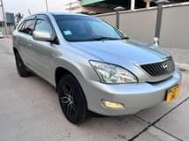 A picture of Toyota Harrier on sale DME hii gari imetuzwa vizuri sanaaaa