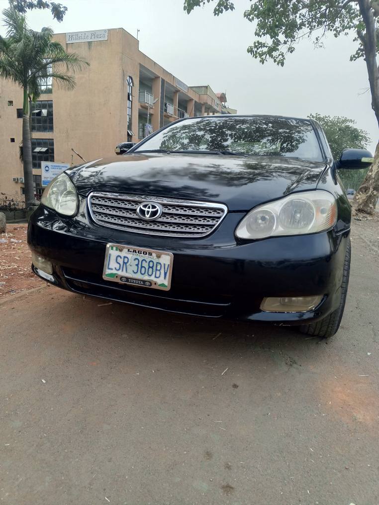 A picture of 2005 TOYOTA COROLLA 