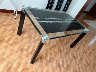 A picture of Glass table set