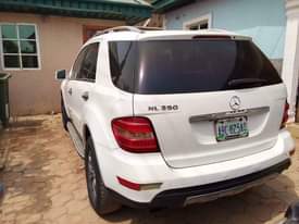 A picture of 2012 Mervedez benz ML 350 White