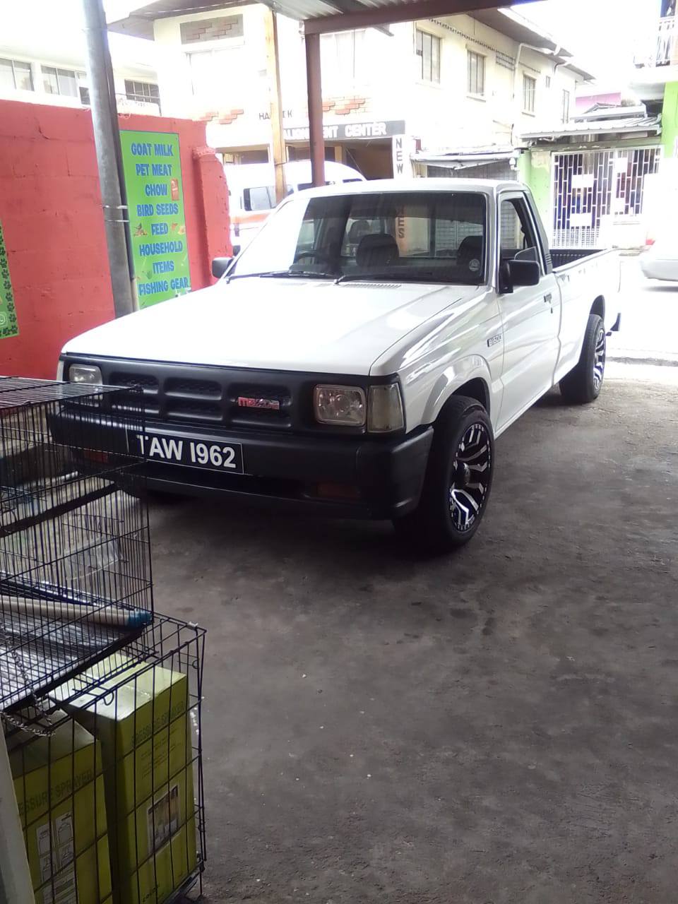 mazda b1600