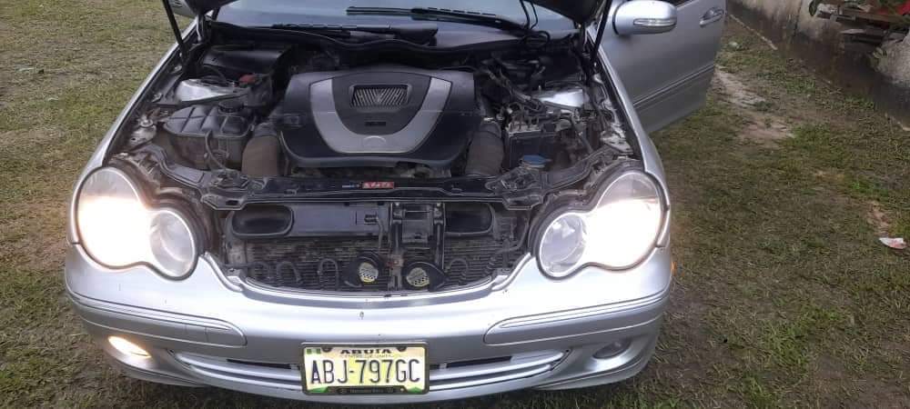 A picture of SMARTAUTOS BELGIUM GRADE C280 MERCEDES BENZ 2006 MODEl Engine very