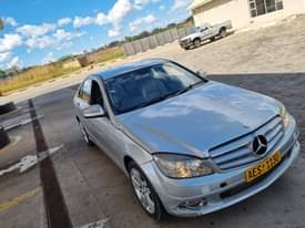 classifieds/cars mercedes