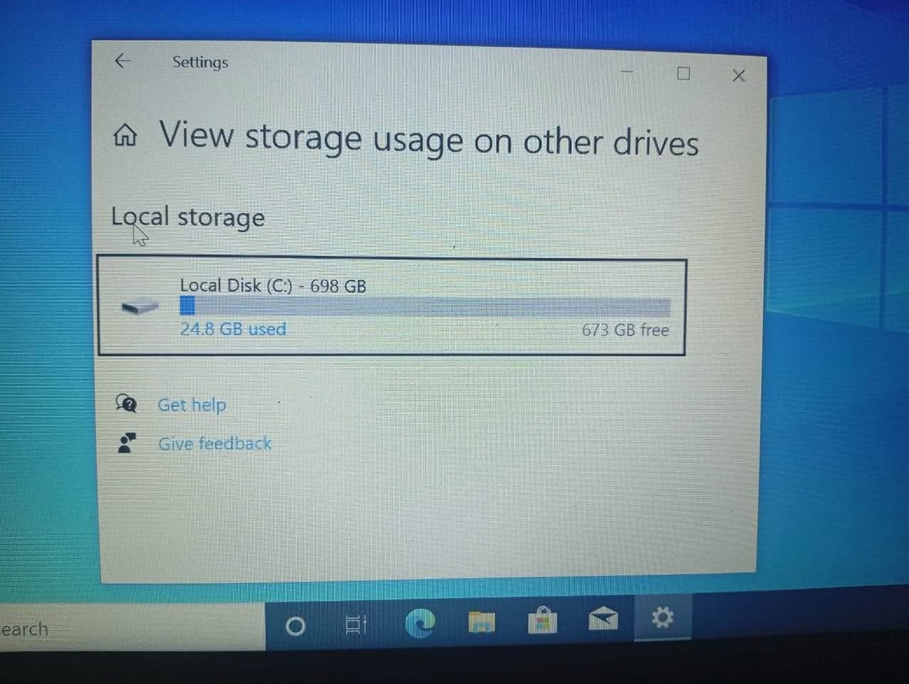 A picture of HP laptop core i5 with fingerprint and 750gb 8gbRam HD