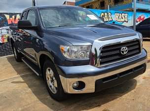 A picture of Toyota Tundra 2008