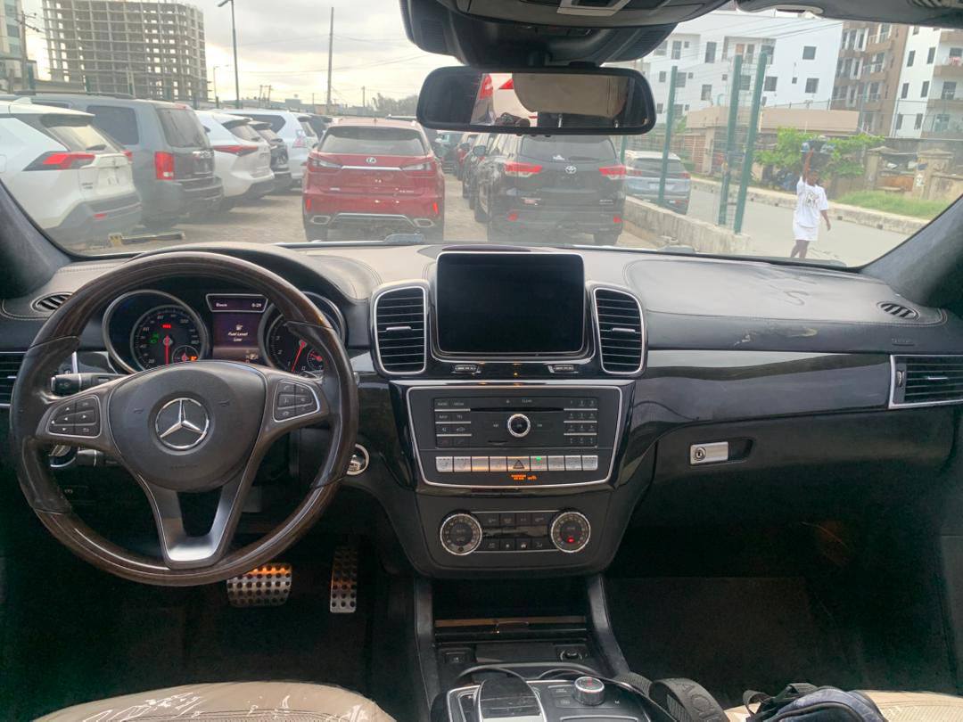 A picture of Foreign used 2016 Mercedes Benz GLE400s
