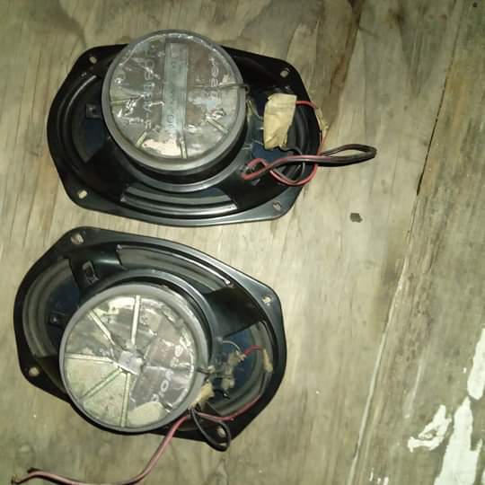speakers