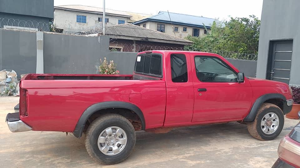 A picture of 1999 Nissan Frontier pick up registered