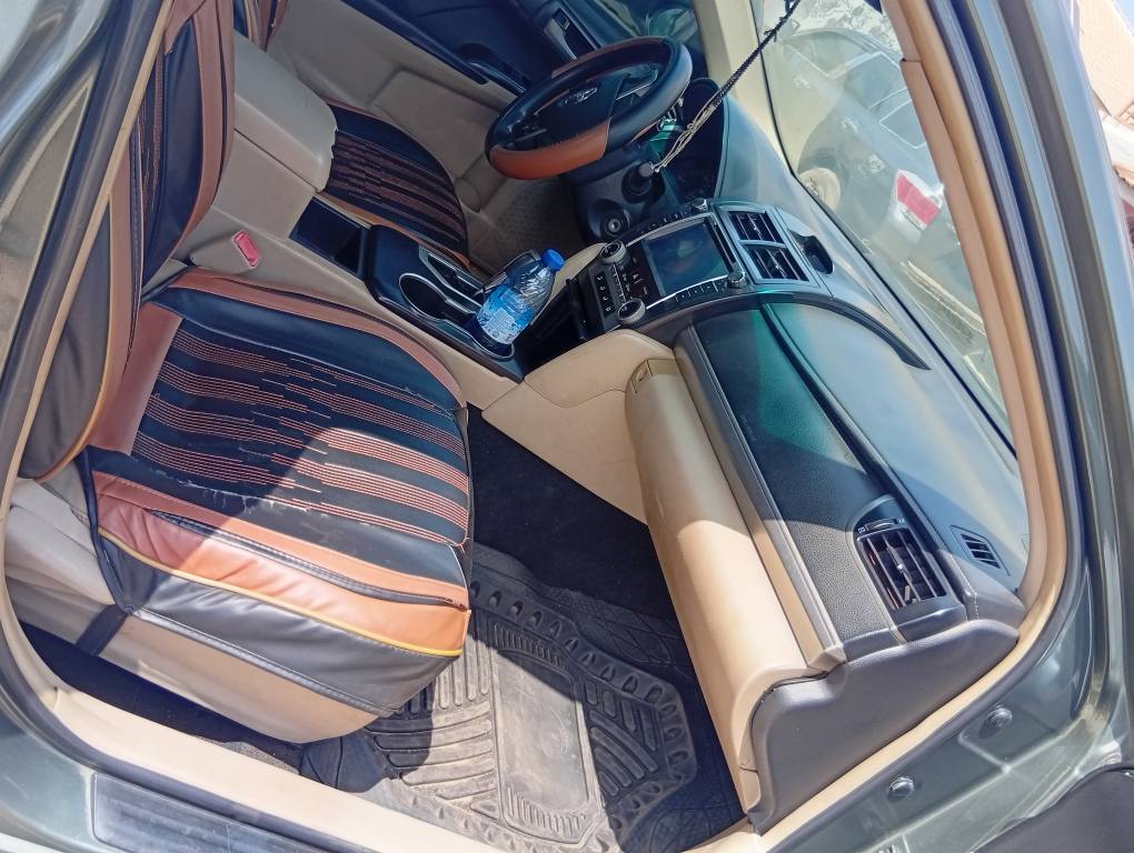 A picture of Carefully used Toyota Camry spider 2013 model pure first body