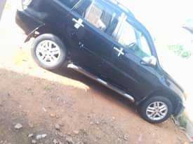 A picture of Rav 4 03 04