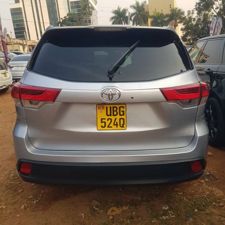 A picture of Toyota Kruger on sell