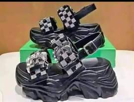 A picture of Woman fashion