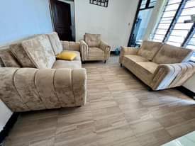 A picture of NAUZA VITU VYANGU Piga simu ..0785107372 Zulia kubwa 13 10..110