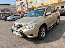 A picture of Registered Highlander SUV