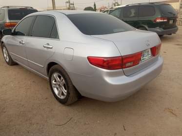 A picture of Honda accord 2005 model aka Eod 4 sale Super Clean