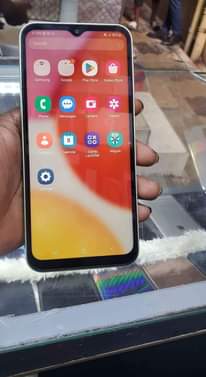 A picture of SAMSUNG A14